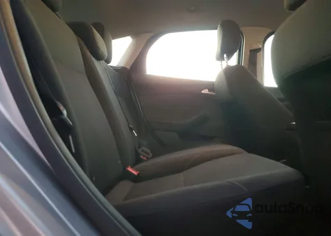 2016 Ford Focus Se z USA, uszkodzony, nr VIN 1FADP3K25GL254508